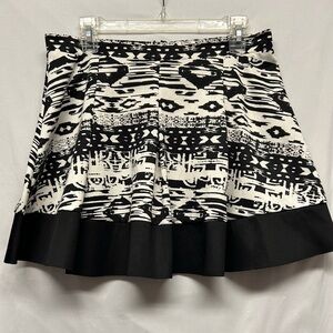 Sans Souci Black and White Mini Pleated Skater Skirt for Casual Nights